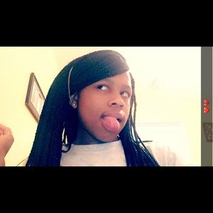 Meet your Posher, Sierra